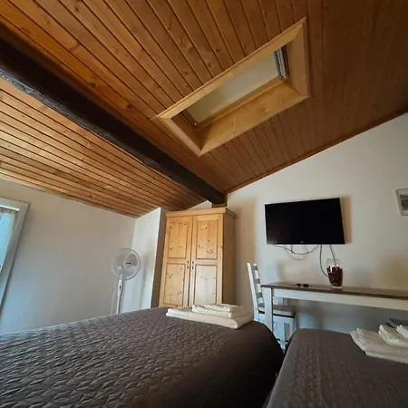 Bed An Breakfast Aurora Couette-café Trente